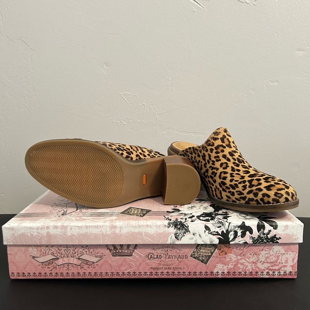 Hush Puppies Leopard Pattern Mules - Picture 4 of 5